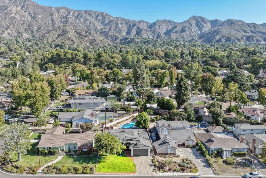 2747 El Caminito, La Crescenta, California 91214 home-pic-33